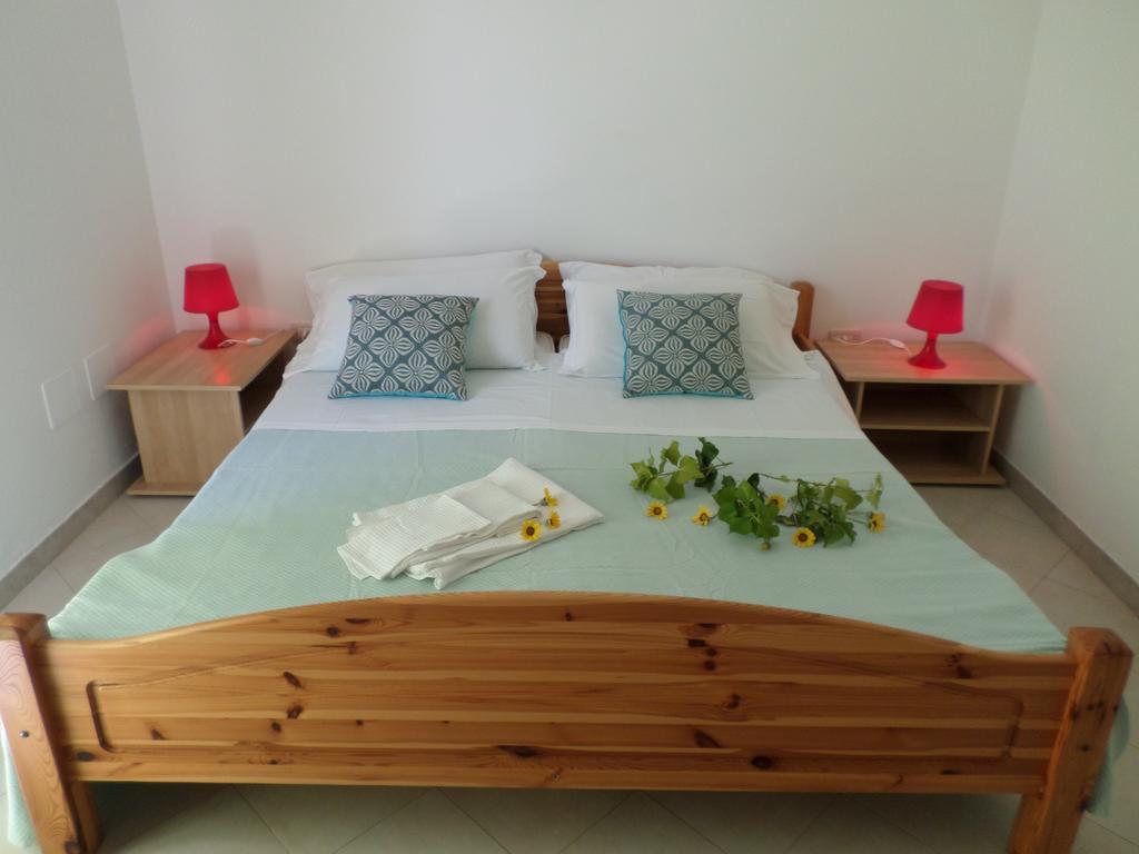 Residence Cala Verde 玛丽娜迪曼卡维萨 外观 照片